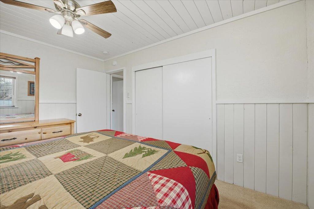 913 Mount Doble Drive Property Photo 24