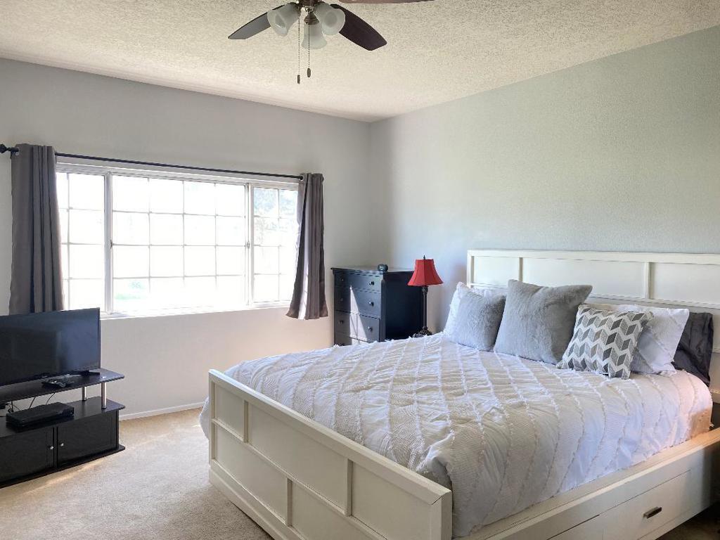 413 Desert Falls Drive N Property Photo 11
