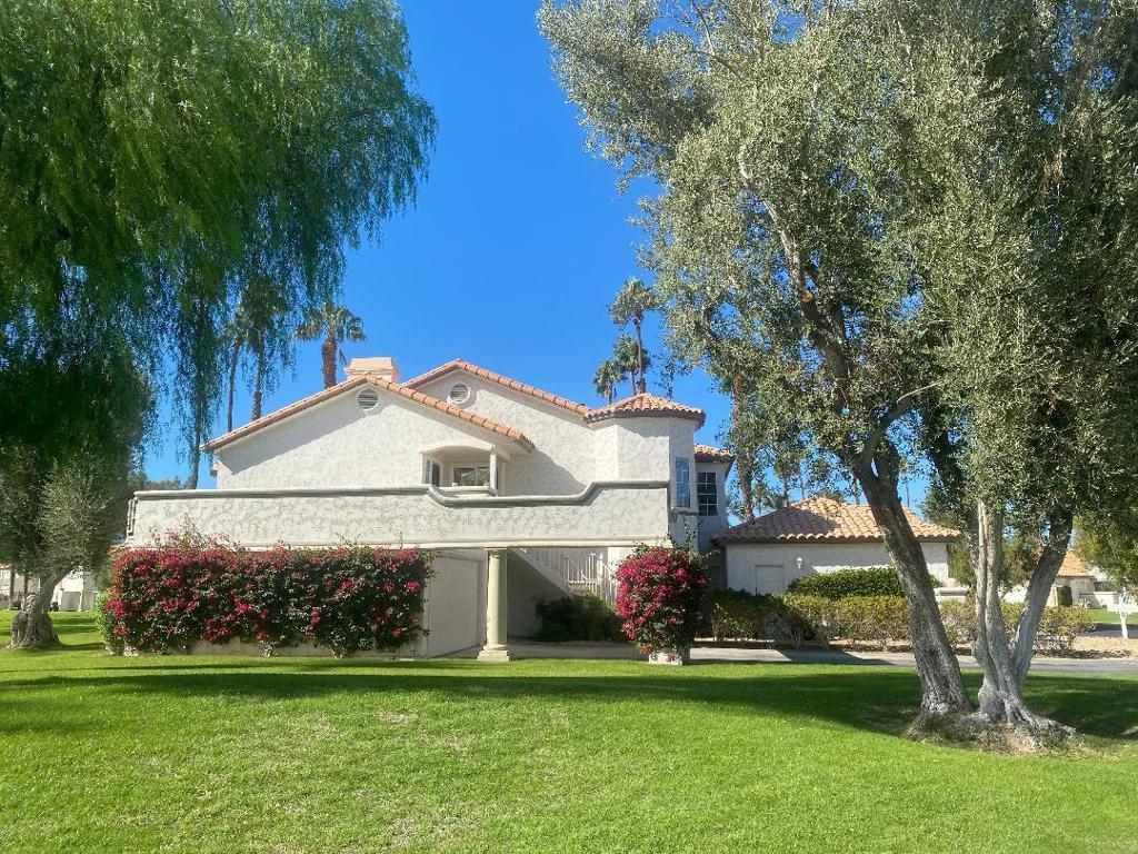 413 Desert Falls Drive N Property Photo 31