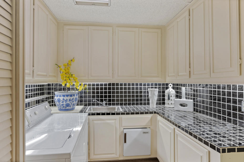 73335 Oriole Court Property Photo 13