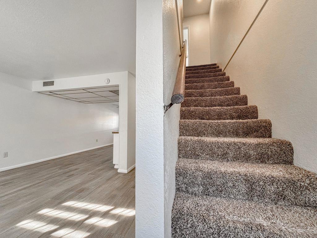 40215 Harris Lane Property Photo 7