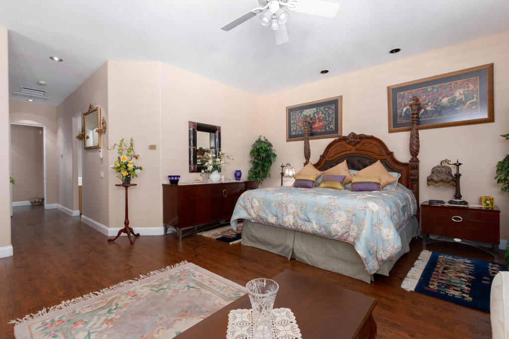 4 Bentley Road Property Photo 8
