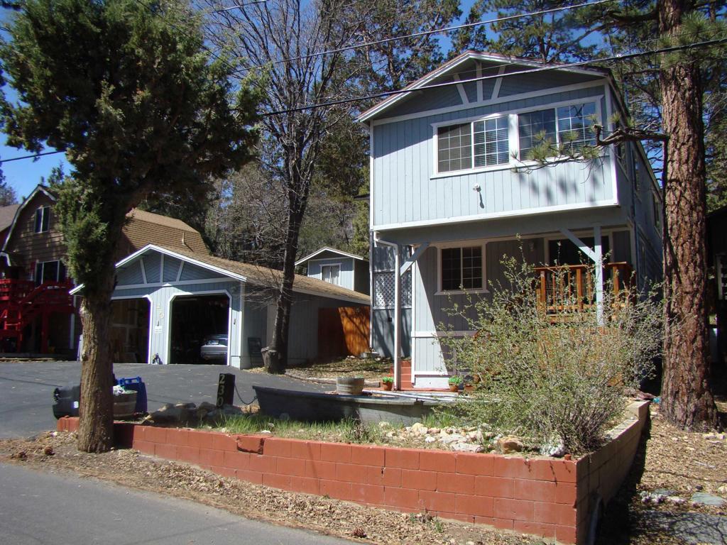 230 Vista Avenue Property Photo 2