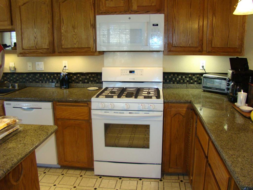230 Vista Avenue Property Photo 15
