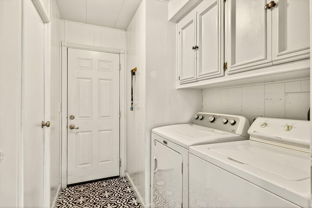 33 Diamond E Drive Property Photo 21