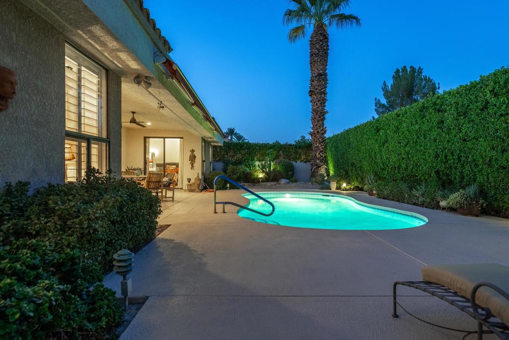 21 Mission Palms W Property Photo 45