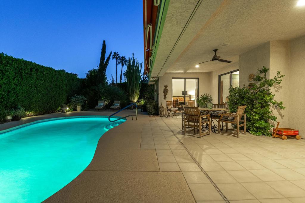 21 Mission Palms W Property Photo 48