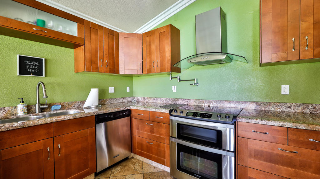 76895 Morocco Road Property Photo 9