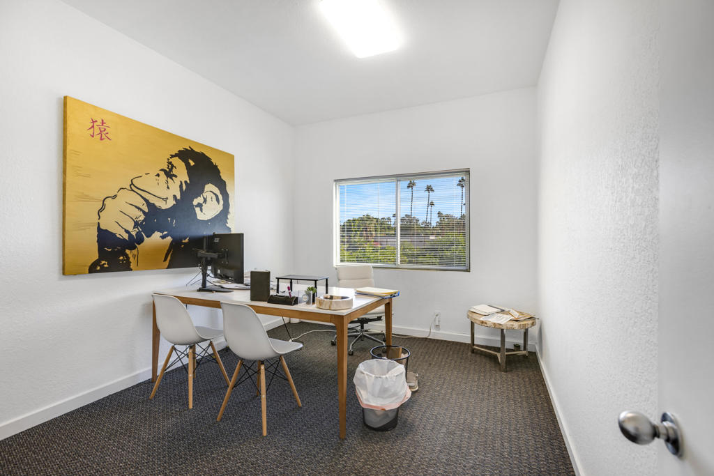 664 668 Palm Canyon Drive Property Photo 34