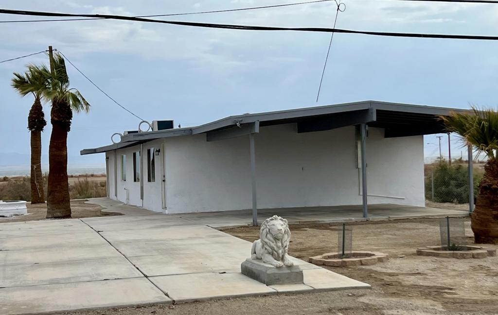 2542 Sea View Drive Property Photo 2