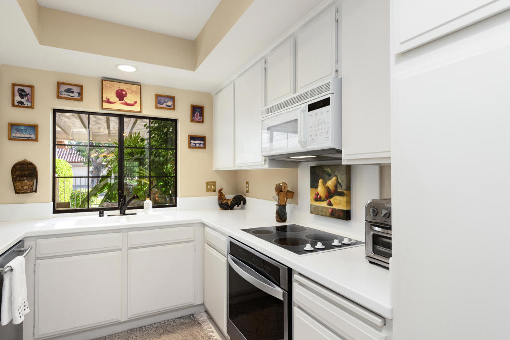 101 Avellino Circle Property Photo 13