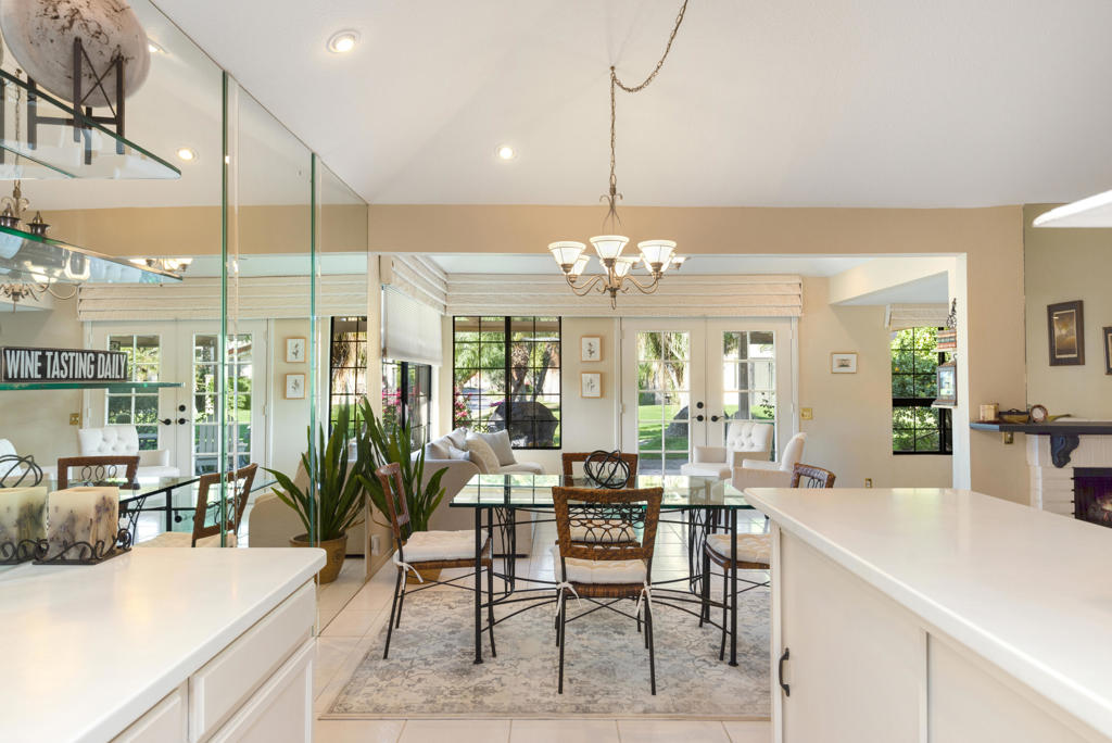 101 Avellino Circle Property Photo 14