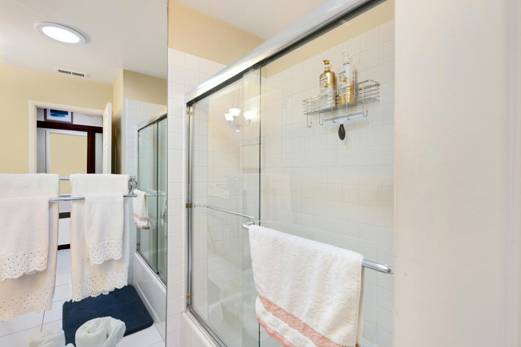 101 Avellino Circle Property Photo 19