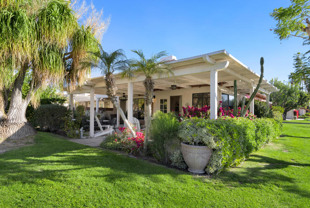 101 Avellino Circle Property Photo 24
