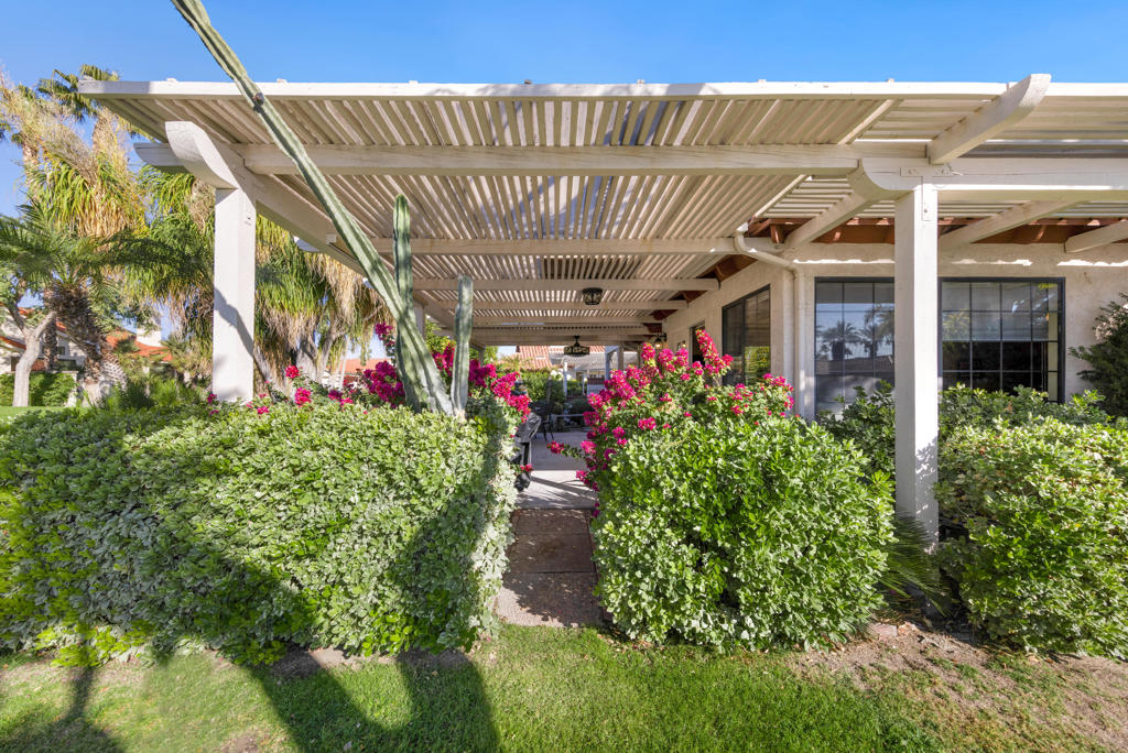 101 Avellino Circle Property Photo 29
