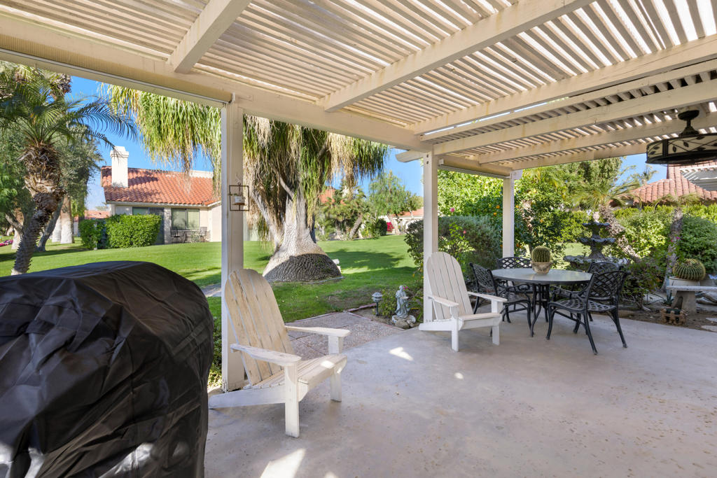 101 Avellino Circle Property Photo 30