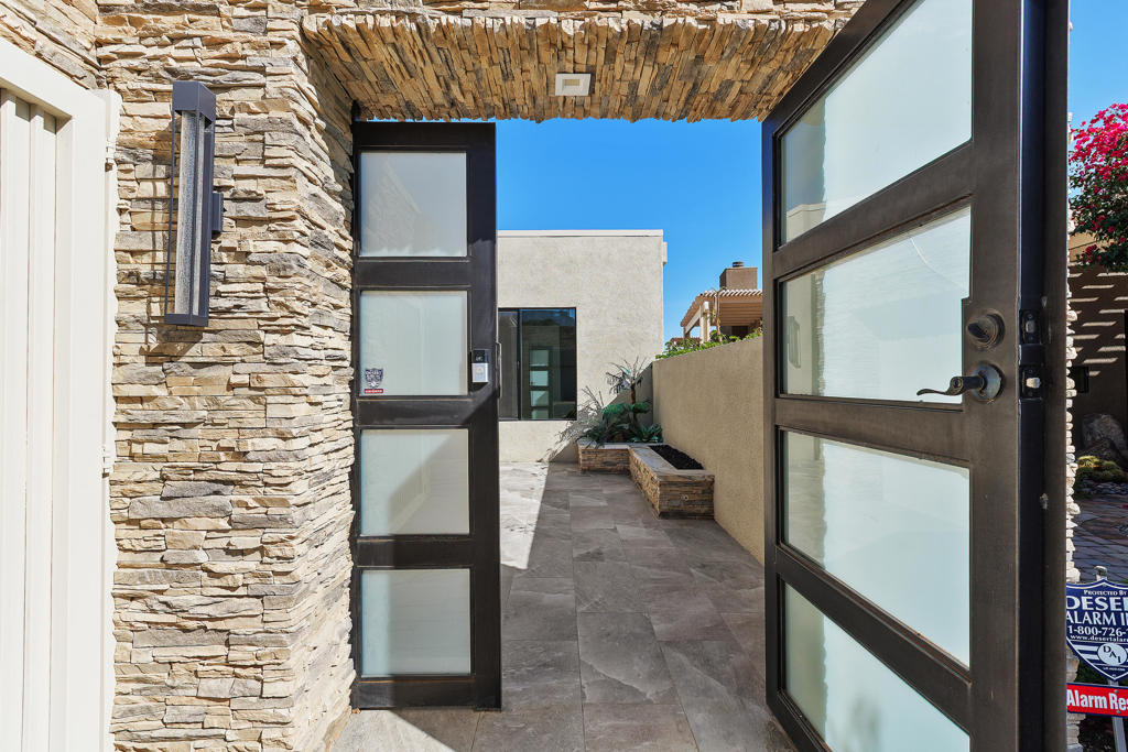 48832 Cassia Place Property Photo 4
