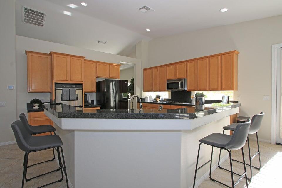 102 Clearwater Way Property Photo 15
