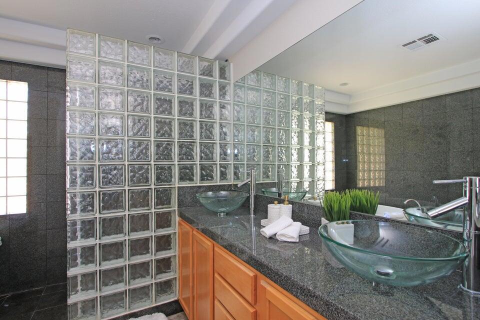 102 Clearwater Way Property Photo 24