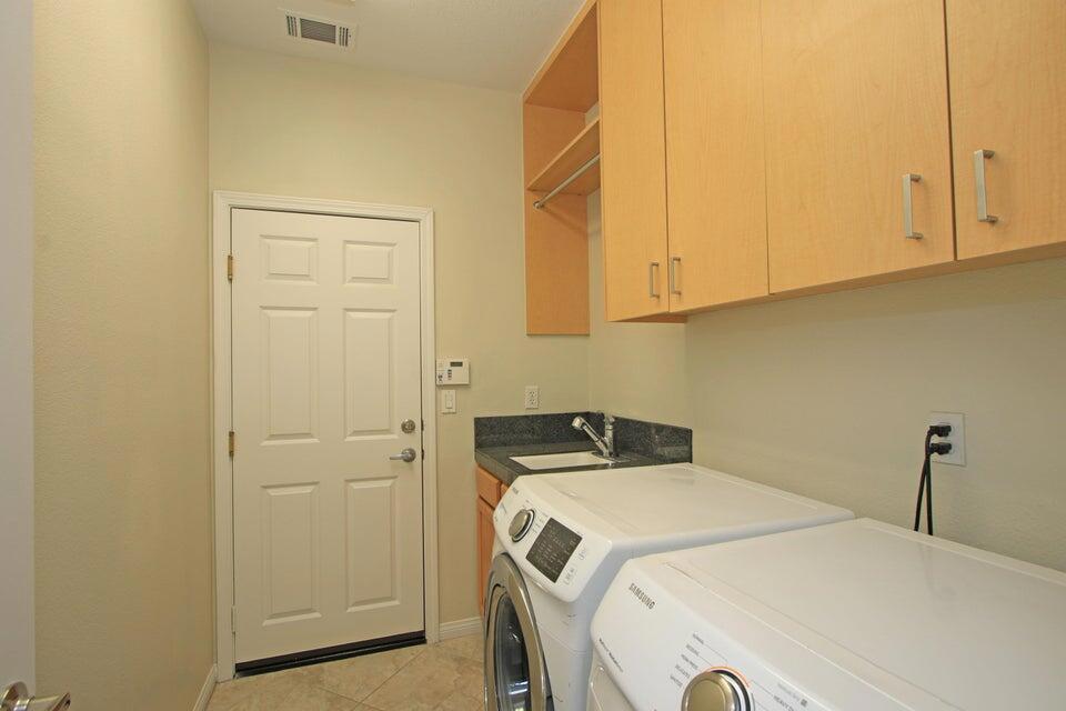 102 Clearwater Way Property Photo 33