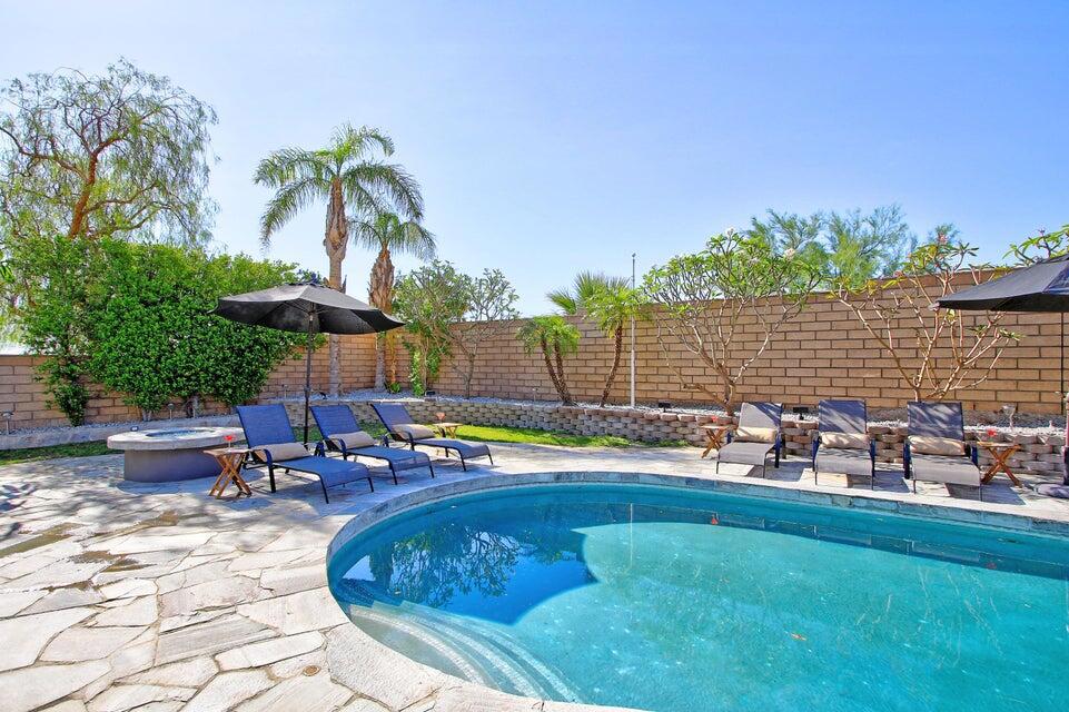 102 Clearwater Way Property Photo 40