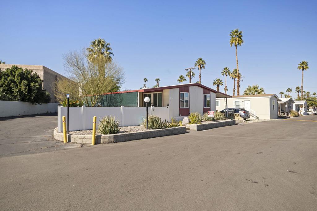 1 Washington Drive Property Photo 1