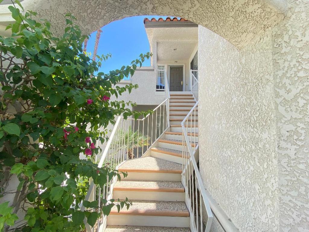 781 Montana Vista Drive Property Photo 6