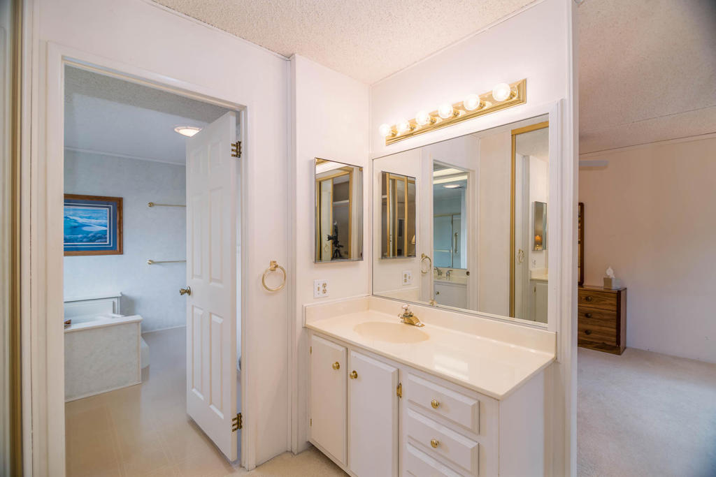 73450 Country Club Drive 302 Property Photo 6