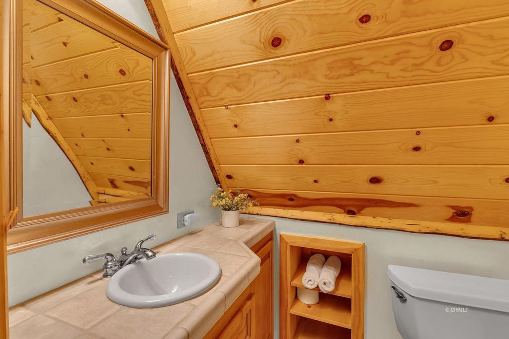 26620 Pine Avenue Property Photo 35
