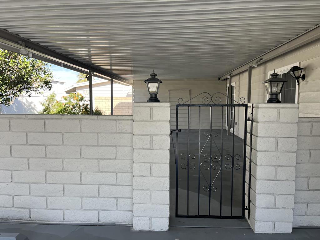 73406 Adobe Springs Drive Property Photo 2