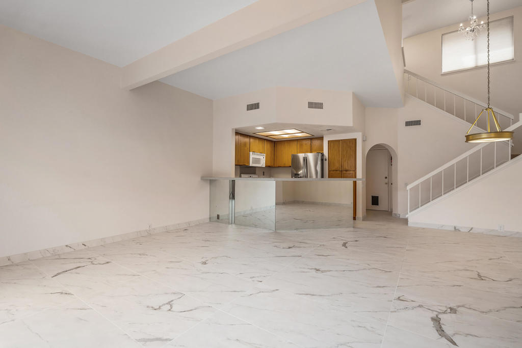 73439 Foxtail Lane Property Photo 1