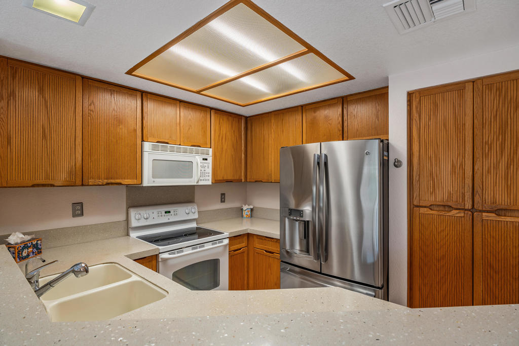 73439 Foxtail Lane Property Photo 8