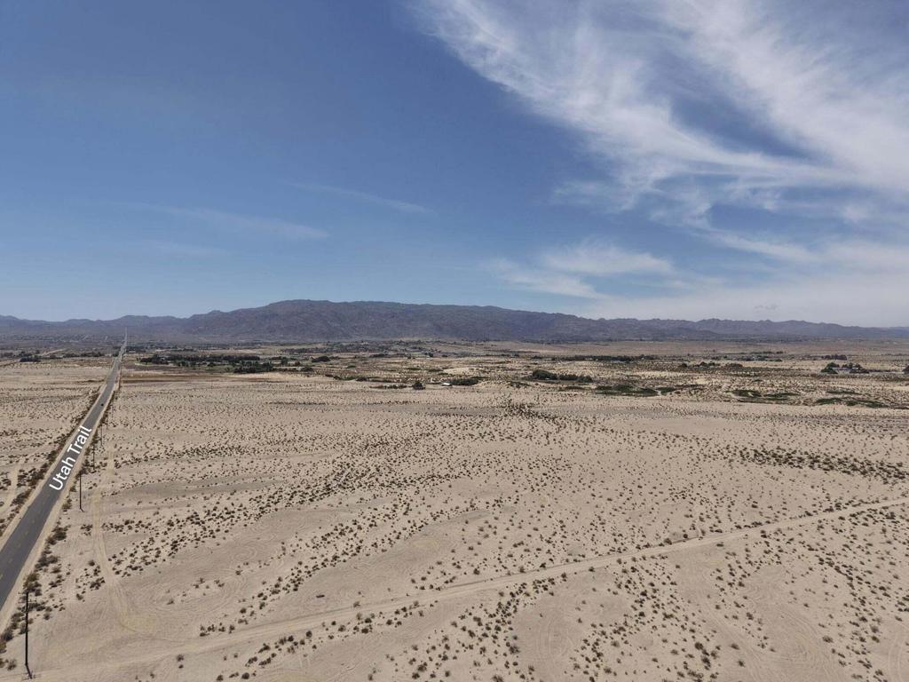 3730 Utah Trail Property Photo 1
