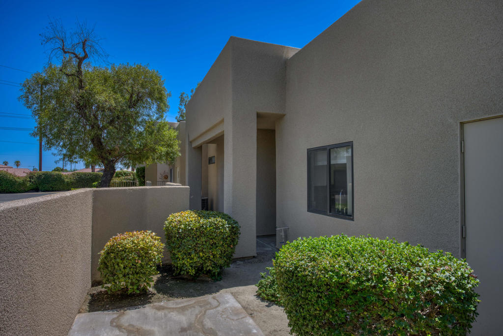28773 E Portales Drive Property Photo 4