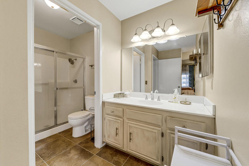 74800 Sheryl Avenue 11-1 Property Photo 15