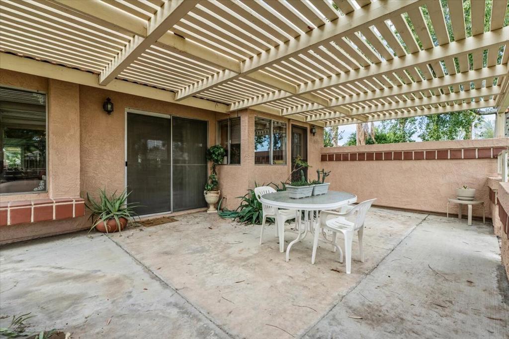 49230 Douglas Street Property Photo 25