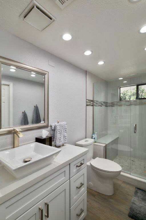 25 Maximo Way Property Photo 9