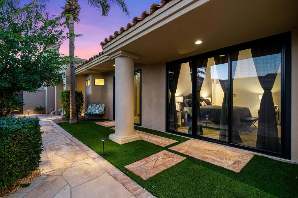 54857 Inverness Way Property Photo 11