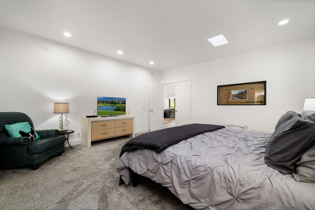 54857 Inverness Way Property Photo 37