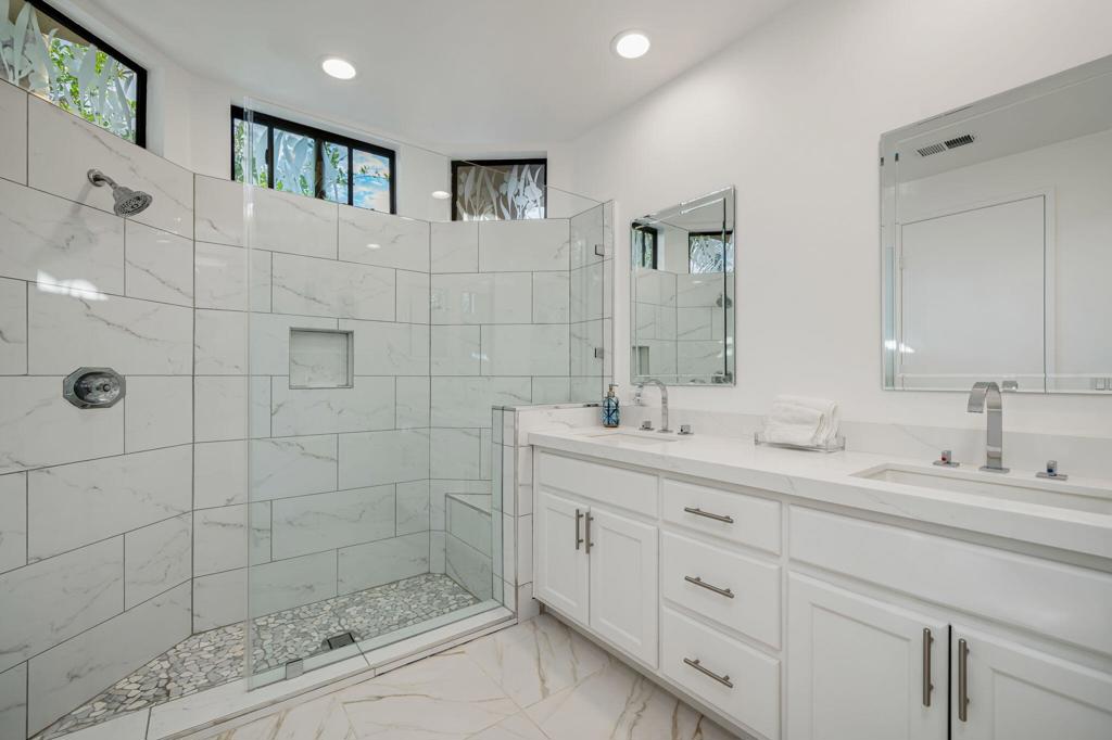 54857 Inverness Way Property Photo 39