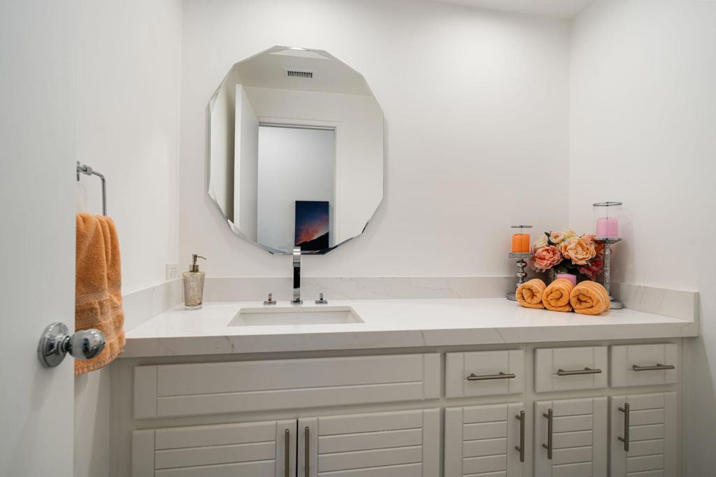 54857 Inverness Way Property Photo 41