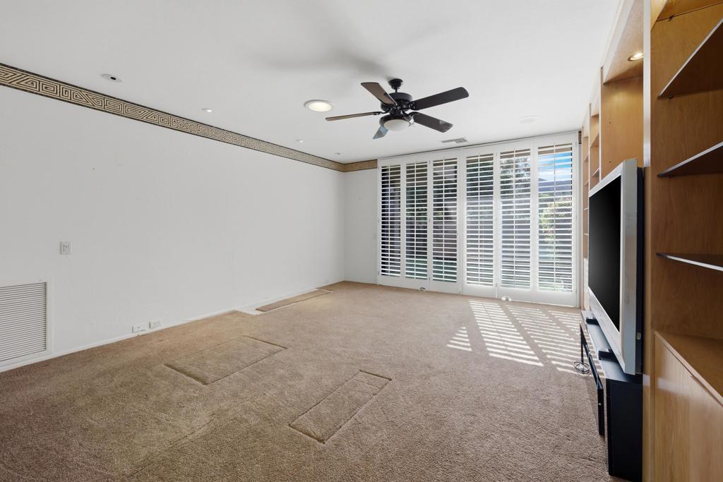 114 Columbia Drive Property Photo 34