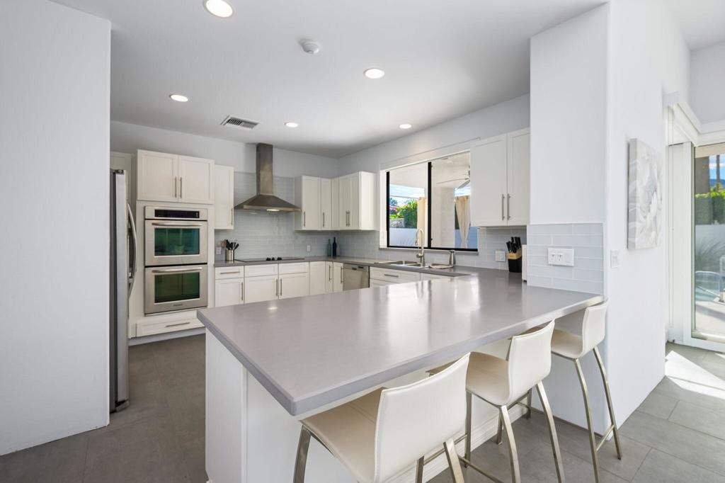 75437 Desert Park Drive Property Photo 9