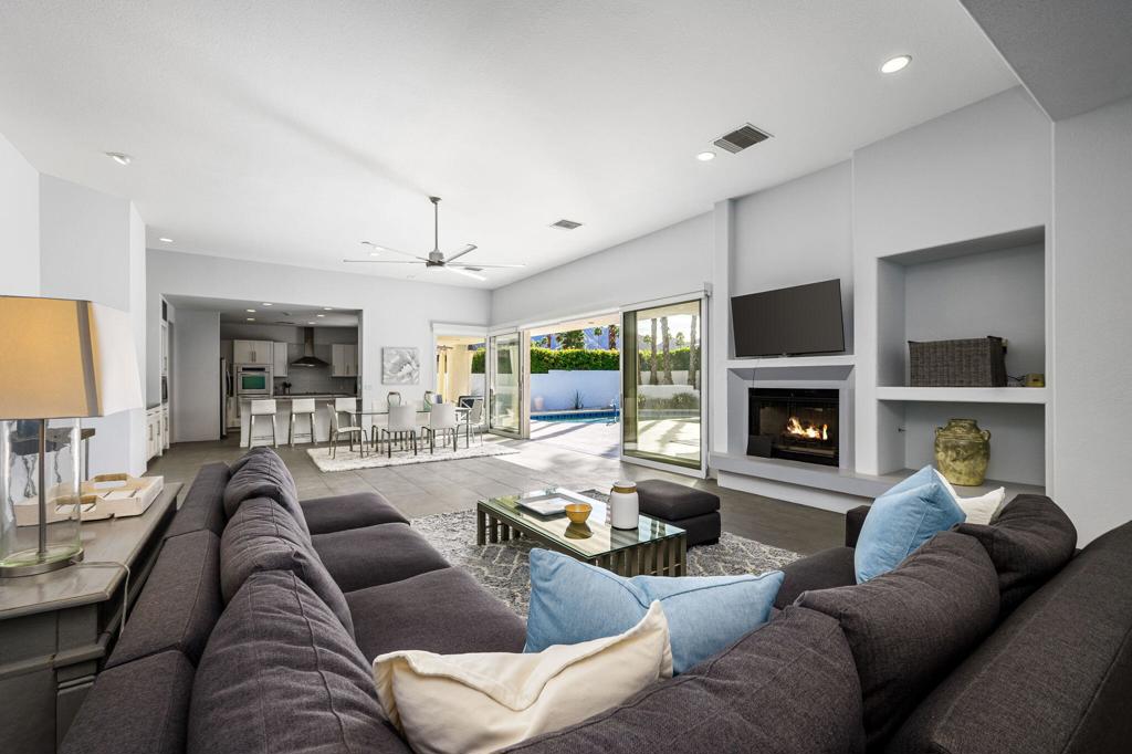 75437 Desert Park Drive Property Photo 11
