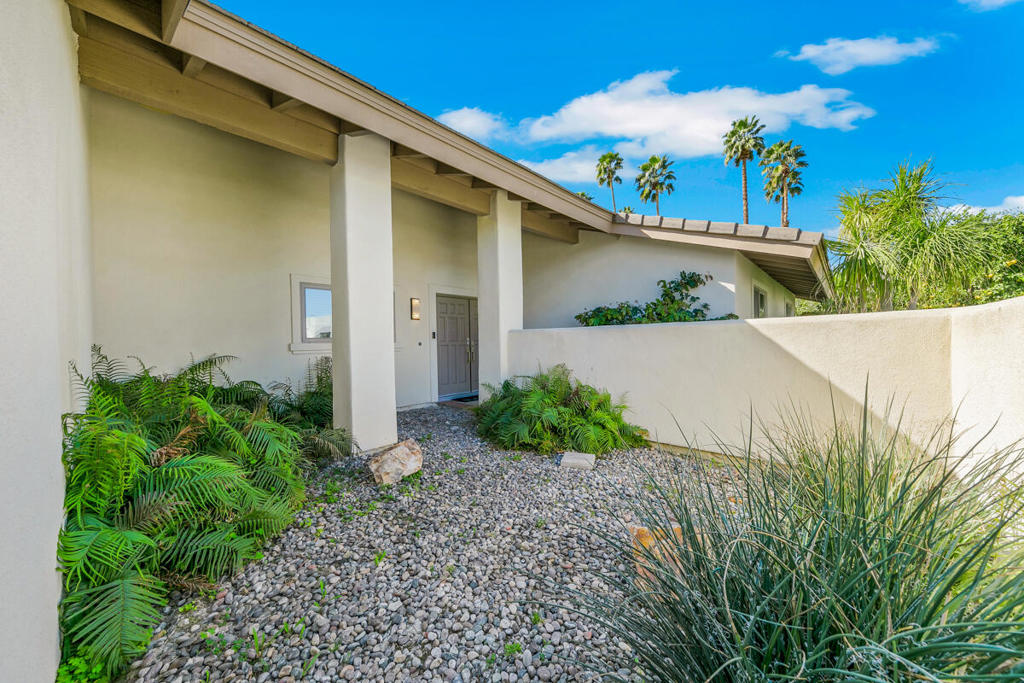 45455 Crow Circle Property Photo 6