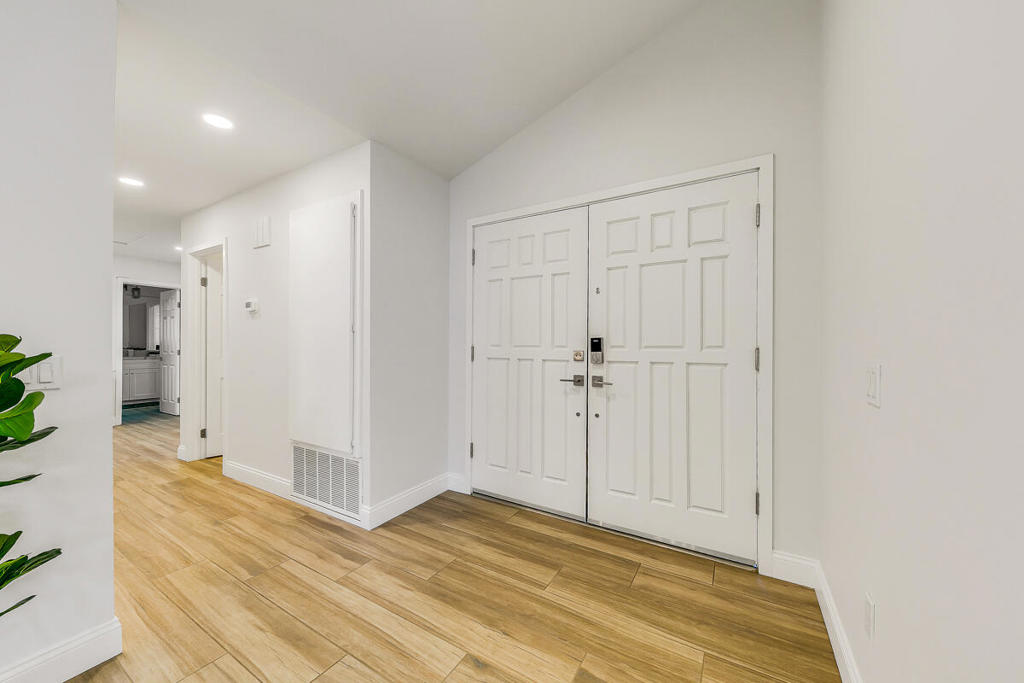 45455 Crow Circle Property Photo 7