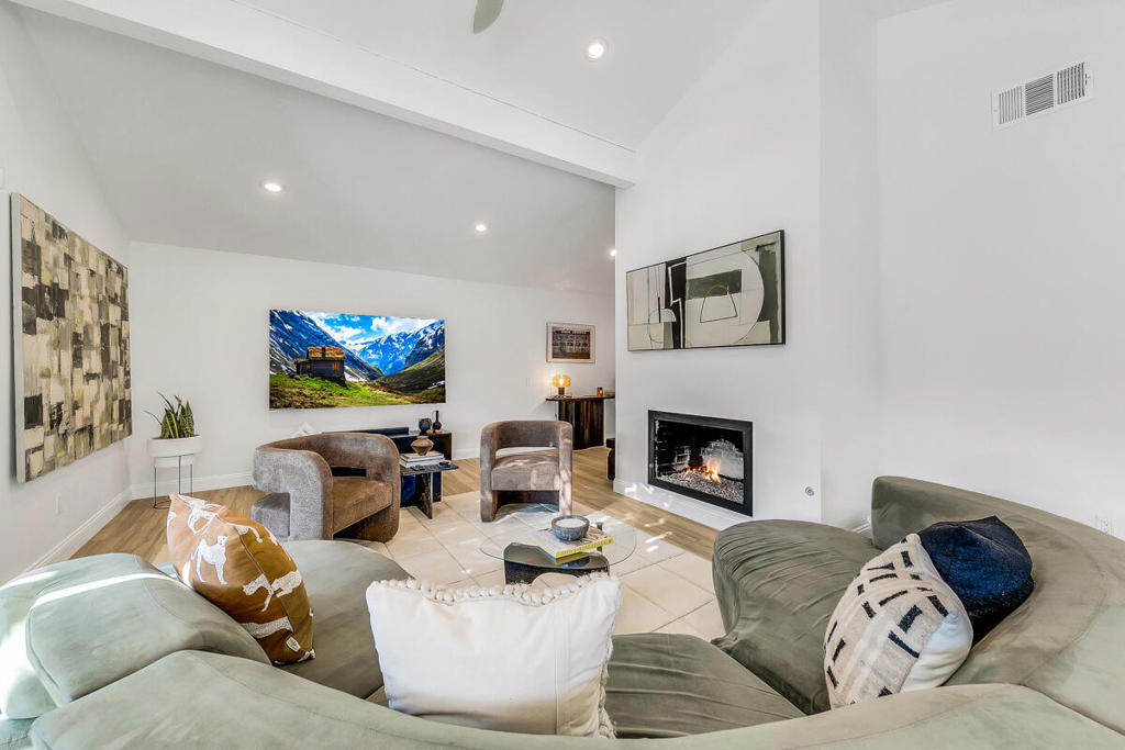 45455 Crow Circle Property Photo 11