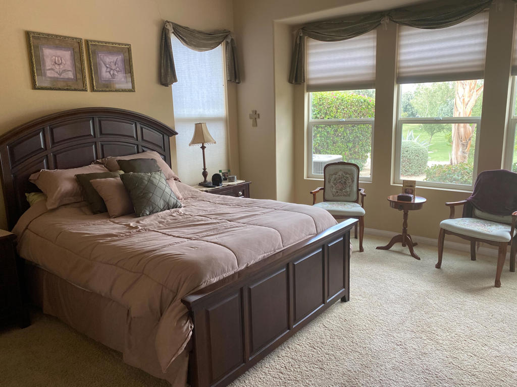 60460 Desert Rose Drive Property Photo 5