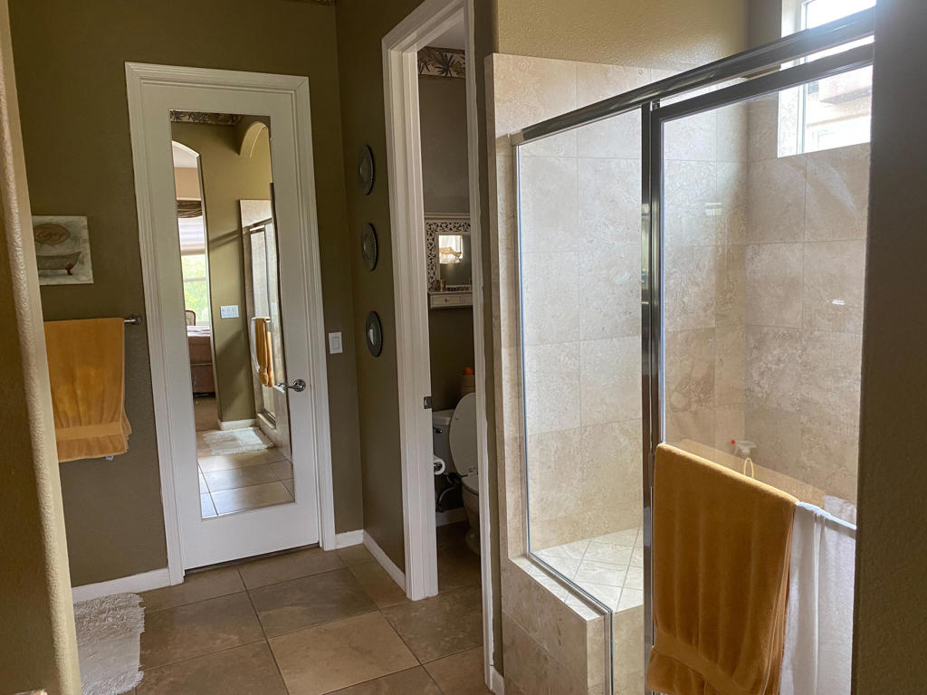 60460 Desert Rose Drive Property Photo 8