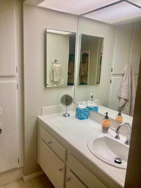 118 Racquet Club Drive S Property Photo 18
